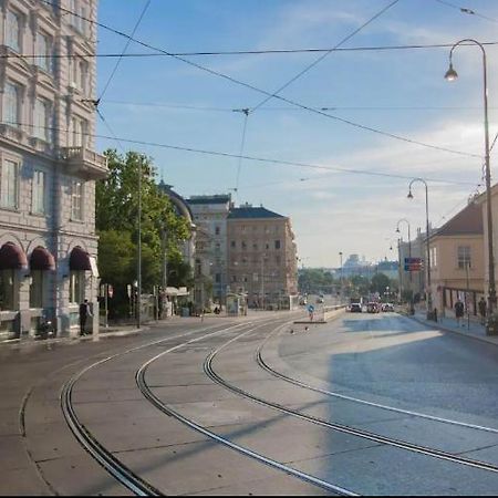 Suesses Apartment Naehe Volkstheater Vienna Esterno foto
